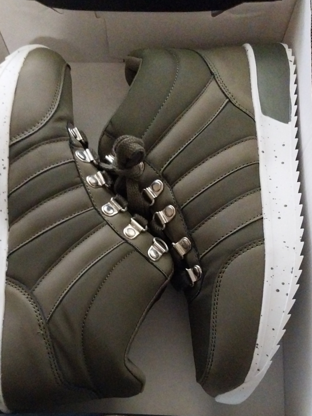 Brand New! London Fog Olive High-Top Sneakers with White Speckled Sole